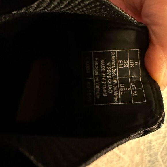 Dr. Martens Vegan 2976 Felix Rub Off Chelsea Boots Black Women’s 7 / EU 39 – NWT - Picture 8 of 8